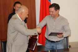 Губернатор Магаданской области подписал новые соглашения в рамках социального партнерства