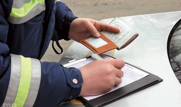 За неуплату штрафов по решению суда административному аресту подвергнуты 130 колымчан, 142 назначены обязательные работы