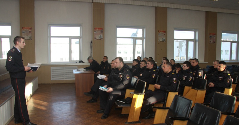 В Магадане проведена лекция для сотрудников патрульно-постовой службы полиции по соблюдению антикоррупционного законодательства