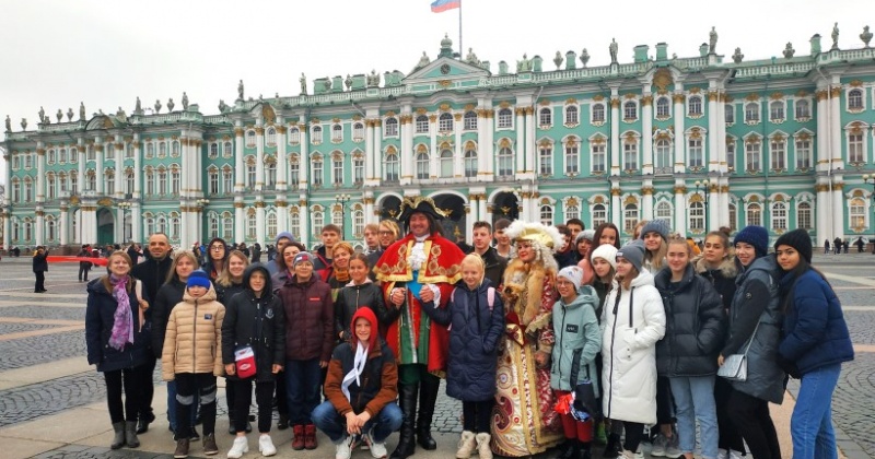 30 школьников из Магадана посетители Санкт-Петербург в рамках нацпроекта «Культура»