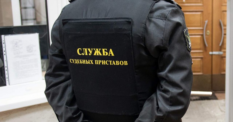 Судебные приставы в Магадане задержали подозреваемых в преступлении магаданцев