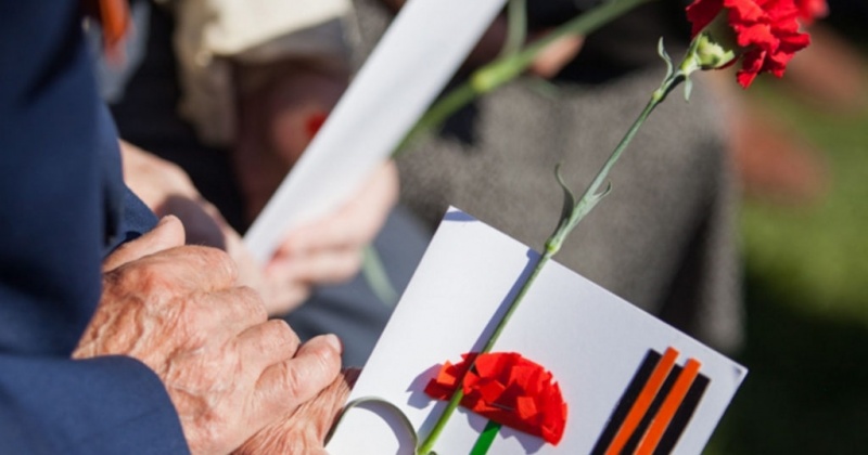 Колымские ветераны получили выплаты к празднику Победы
