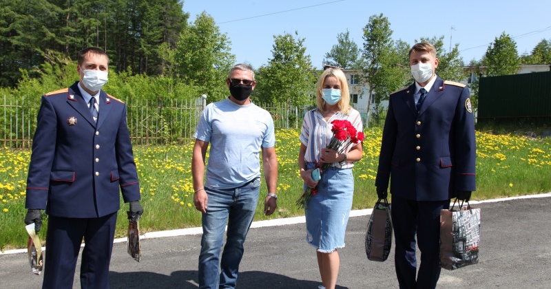 Офицеры следственного управления организовали праздничный салют для подшефных в «Доме Ветеранов Колымы»