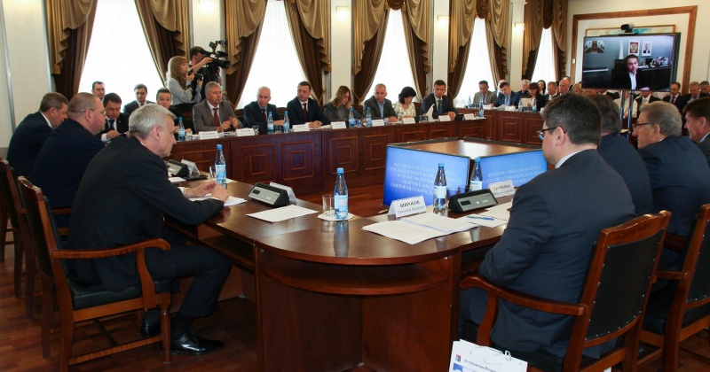 В порту Магадана могут быть размещены базы бункеровки рыбопромыслового флота